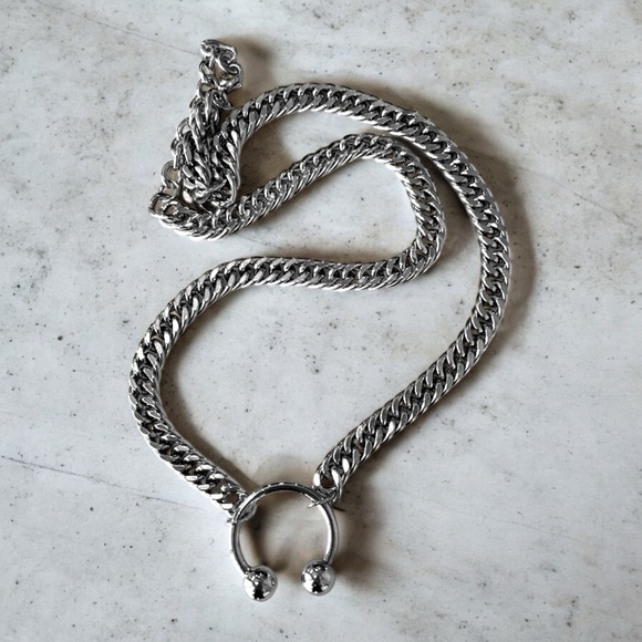 Modern Curb Chain Necklace with Circular Septum Centerpiece Sleek Sexy Witchy - Picture 9 of 15